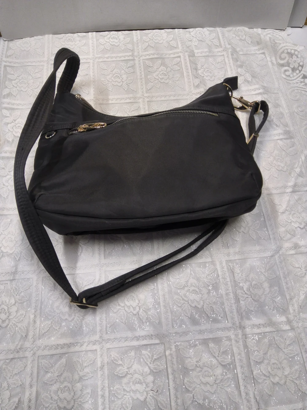 Preloved Travelon Black Nylon Shoulder Bag with Goldtone Hardware